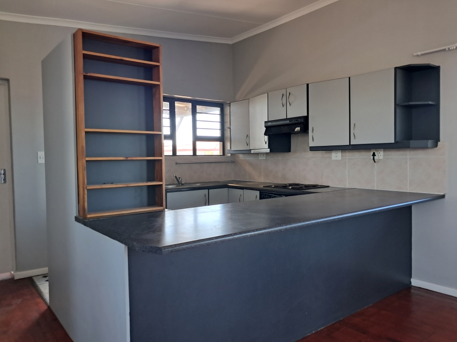 To Let 3 Bedroom Property for Rent in Wavecrest Eastern Cape